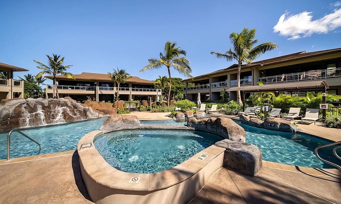 Honokowai Hotel | Island Elegance: Beach Retreat Near Kapalua Airport! Onsite Pool, FREE Parking