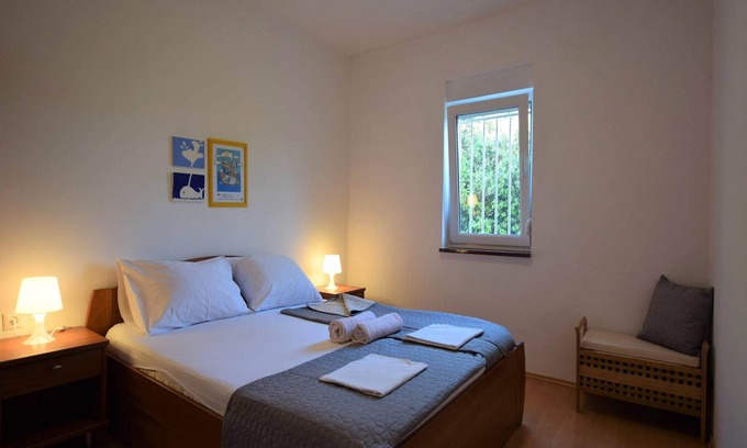 Mandre House | Island Escape with Pool