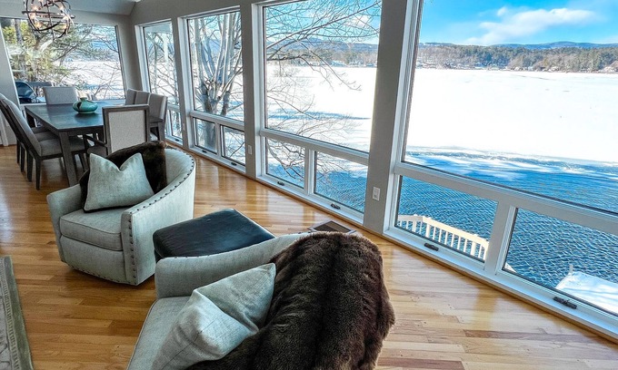 Queensbury House | Island Overlook