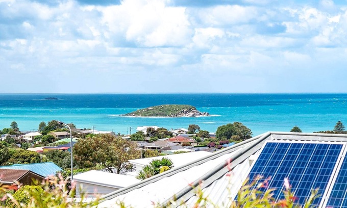 Encounter Bay House | Island Views - Encounter Bay - Wi-Fi - Child Friendly