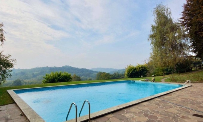 San Fermo della Battaglia Villa | Luxury Villa with Pool and Tennis Court