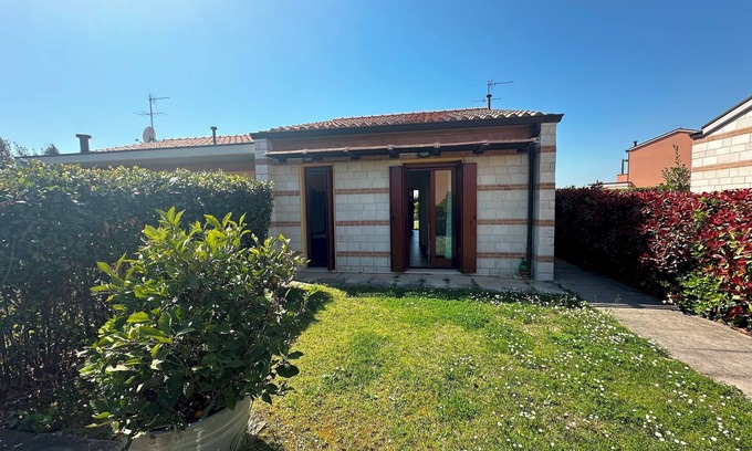Sirolo House | La Casa di Serena - Two Bedroom House, Sleeps 3