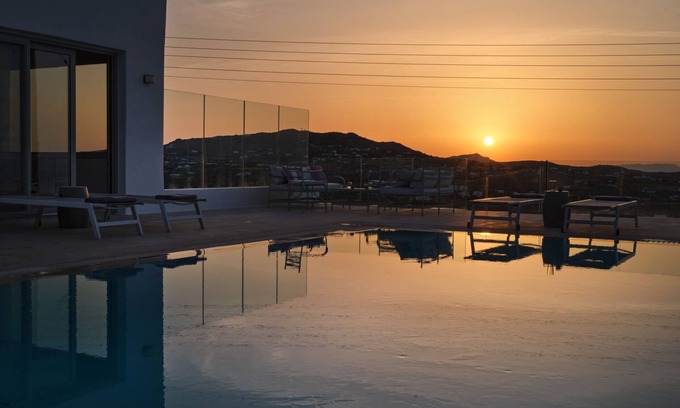 Psarou Villa | J View Villa Mykonos