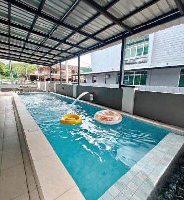 Kampung Pokok Asam House | J Villa Langkawi with pool for 16 pax