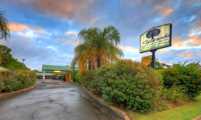 St. George Hotel | Jacaranda Country Motel