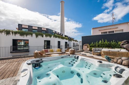 Se Apartment | Jacuzzi, Terrace & Infinity Pool at Savoy Insular