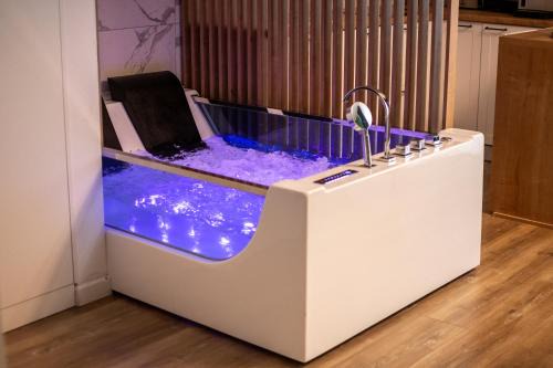 Sinaia Apartment | Jacuzzi Urban Heaven Studio