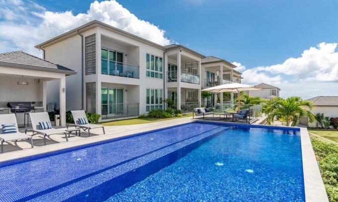 Calvigny Condo | Jade - 2-Bed Luxury Suite with Dramatic Ocean Views