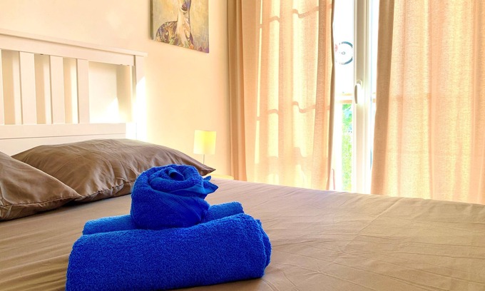 Manosque Apartment | JADE APPARTEMENT - One Bedroom Apartment, Sleeps 2