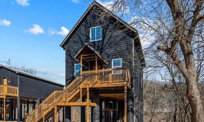 Galena Cabin | James River Haven | The Cabins at Galena Main Cabin