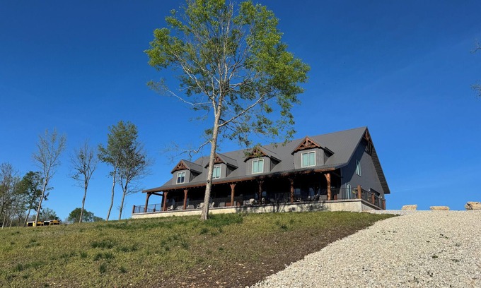 Ponce De Leon Cabin | James River Hideout: Cabin 4