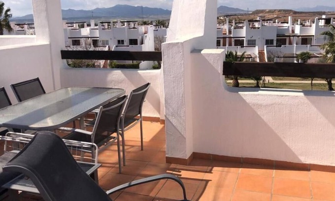 Alhama de Murcia Apartment | Jardin View, Condado De Alhama