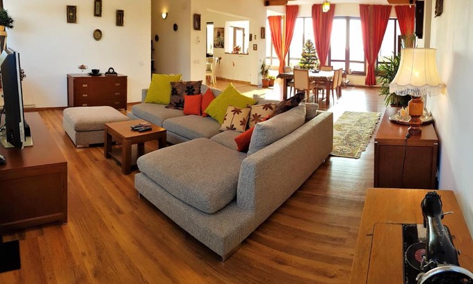 Prejmer Villa | Jasmine Residence