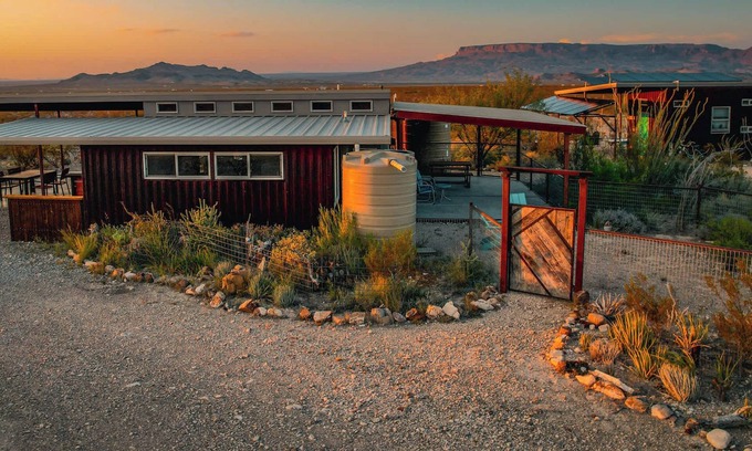 Alpine House | Javelina Hideout: Modern eco-friendly private home
