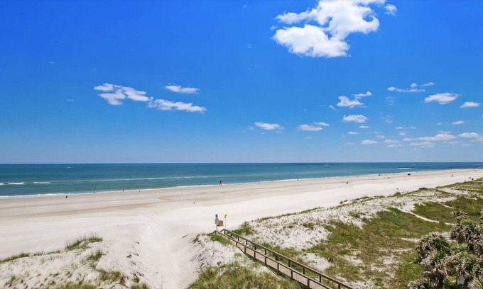 Jacksonville Beach Condo | * JAX Beach Ocean Front Condo with Amazing Views *