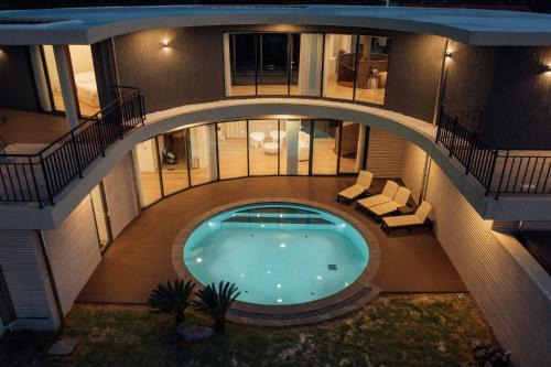 Aewol Villa | Jeju Eedo