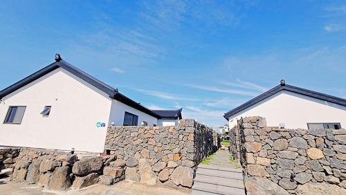 Andeok House | Jeju Seogwipo Handol Pension
