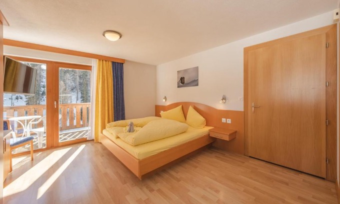 Ravaisch Apartment | Jil-Marie Samnaun Studiowohnung Nummer 3
