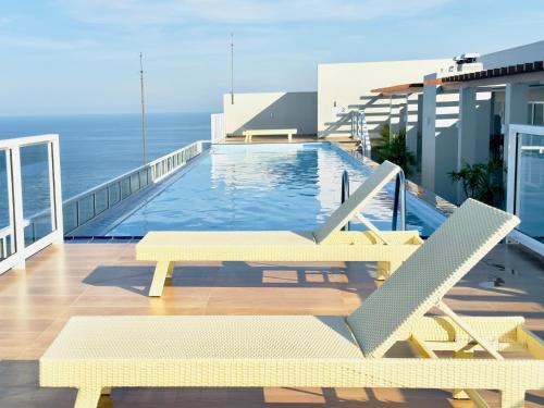 Uswetakeiyawa Apartment | Joansa Luxury Beachfront Apartment