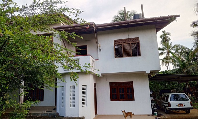 Kaduruduwa Villa | Joe Villa 2, is a Soothing villa with WiFi in charming Unawatuna.