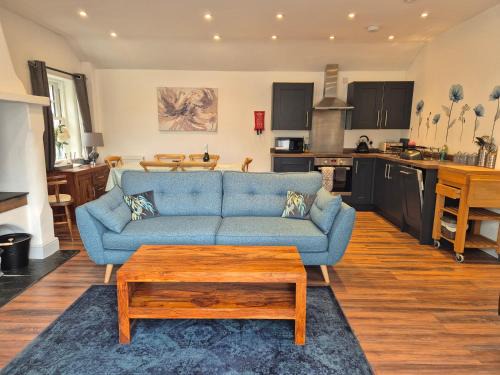 Wedmore House | John's Cottage