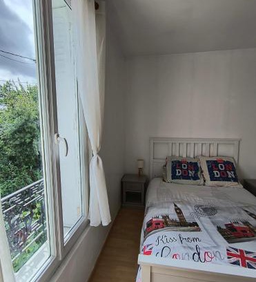 Epinay-sur-Seine Apartment | Joli appartement deux pièces avec terrasse dans le calme