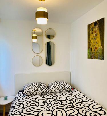 Universite Apartment | Joli appartement rénové incluant parking à 10 min de Paris