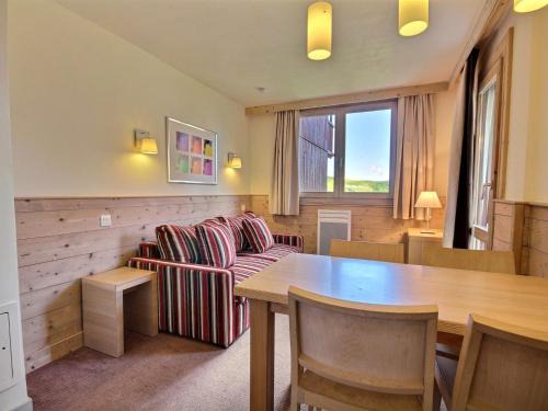 Belle Plagne Apartment | Joli studio-cabine pour 4 avec cuisine équipée à Belle Plagne - FR-1-455-192