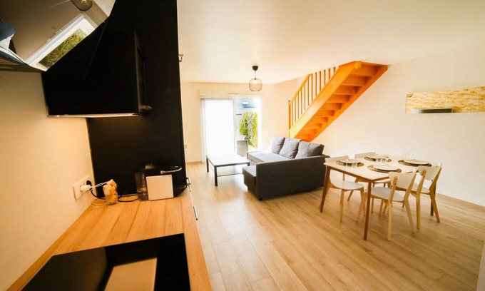 Carantec Condo | Jolie Maison T3 Refaite à Neuf