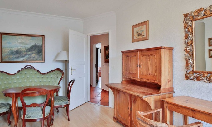 Luebeck Old Town Apartment | Josephine (Dr.-Julius Liver Road 15; 3. OG with elevator) - Apartments on Holstentor