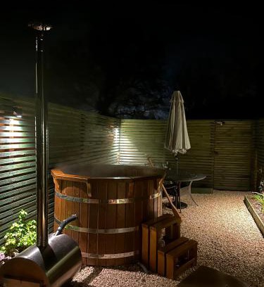 Bletchingley House | Jossie's Snug