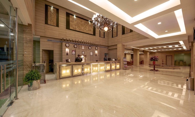 Arumbakkam Hotel | JP Hotel