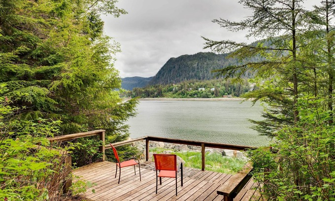Juneau Cottage | Juneau Vacation Home: Stunning View + Beach Access