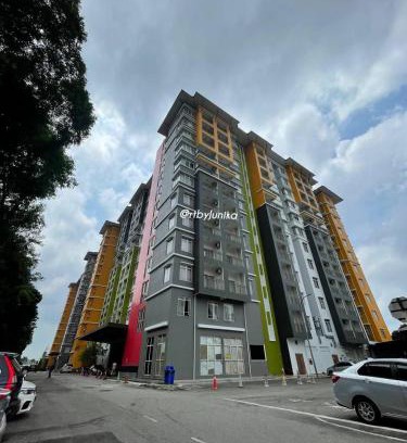 Malacca City Apartment | Junikastay BLagoon Melaka