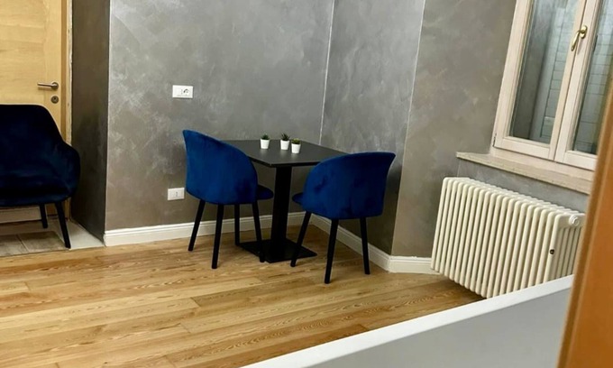 Lavis Bed & Breakfast | Junior Suite with In-Room Jacuzzi