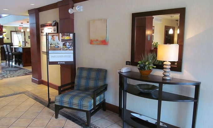 Vance Jackson Apartment | Just 8 miles from Six Flags Fiesta Texas! Comes w/FREE Breakfast & Pool Access!