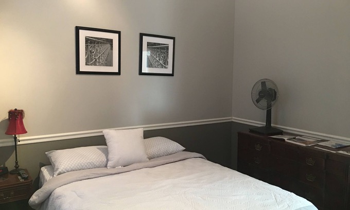 Grand Boulevard House | Just Minutes from Downtown Chicago