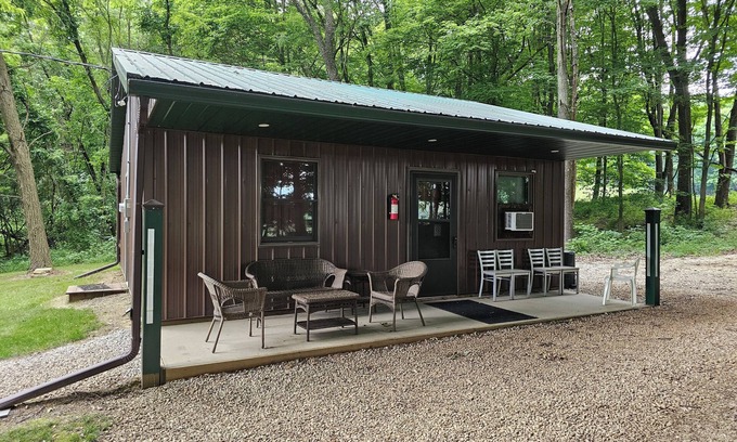 Loudonville Cabin | Just Nature.no phone, no TV, no Internet.no problem. - Dogs Welcome.