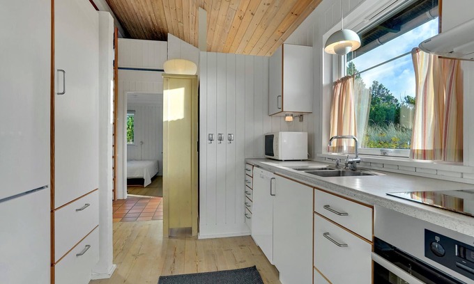 Hulsig House | Just south of Skagen, in idyllic Hulsig, lies this vacation home on a wonderful dune plot.