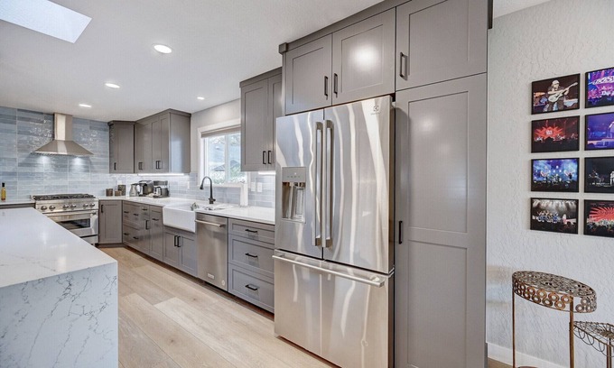 Murphys House | Just steps away from Historic Main Street