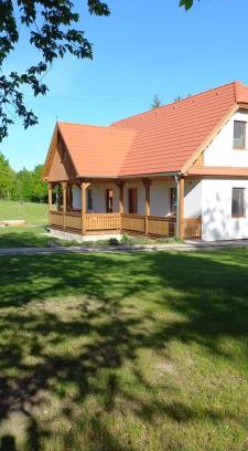 Zetea Villa | Kőszikla Kulcsosház