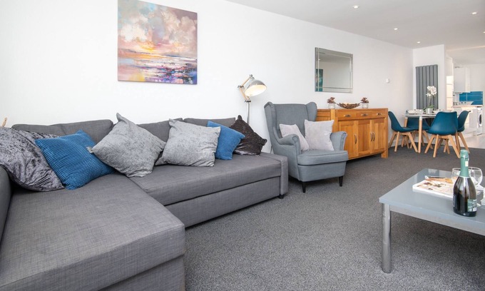 Emersons Green House | K Suites - Elegant House w/ free parking and Wi-Fi