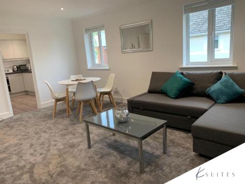 Hatfield Apartment | K Suites - The Galleria