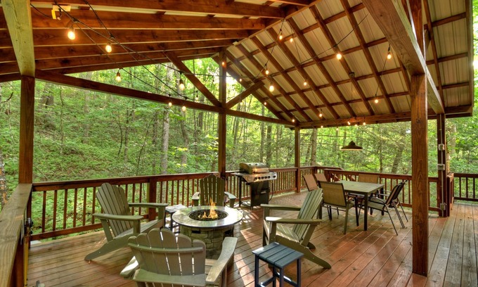 Cashes Valley Cabin | K6 Lodge - Gather around the firepit, soak in the hot tub, and splash in the creek!
