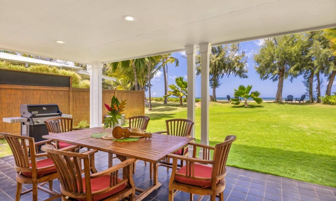 Waimea House | Kai Nalu, Spacious, Beachfront Home