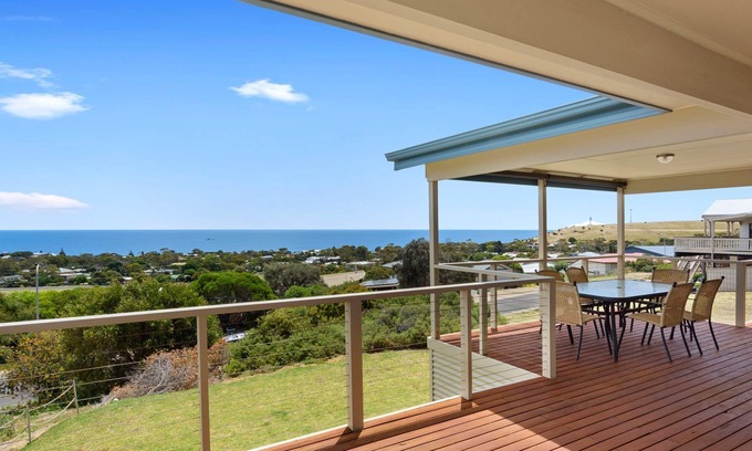 Carrickalinga House | Kailani - 16 Stacey Drive
