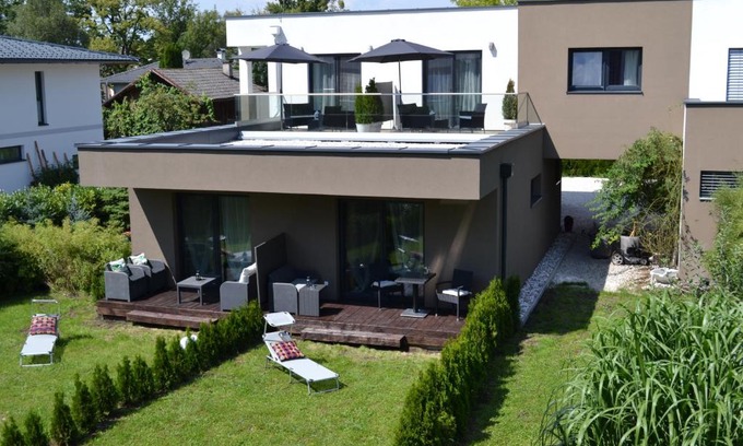 Leopoldskron-Moos Apartment | Kal's Studio Apartment Salzburg