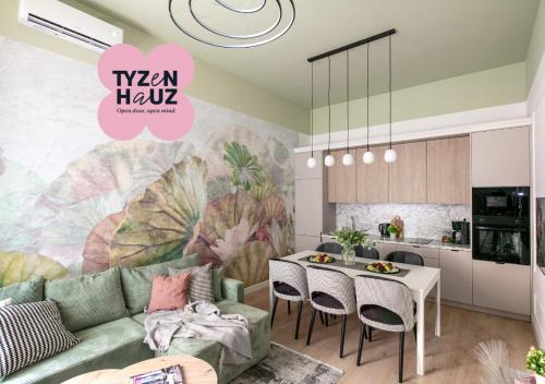 Kazimierz Apartment | Kaleidoscope Apartment by Tyzenhauz
