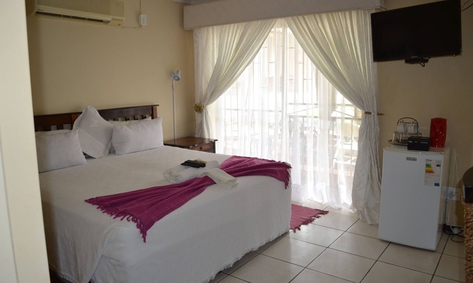 Moses Kotane House | Kamogelo Guest House