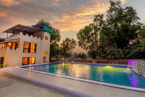 Wadgaon Resort | Kamshet Highland Glamping Resort